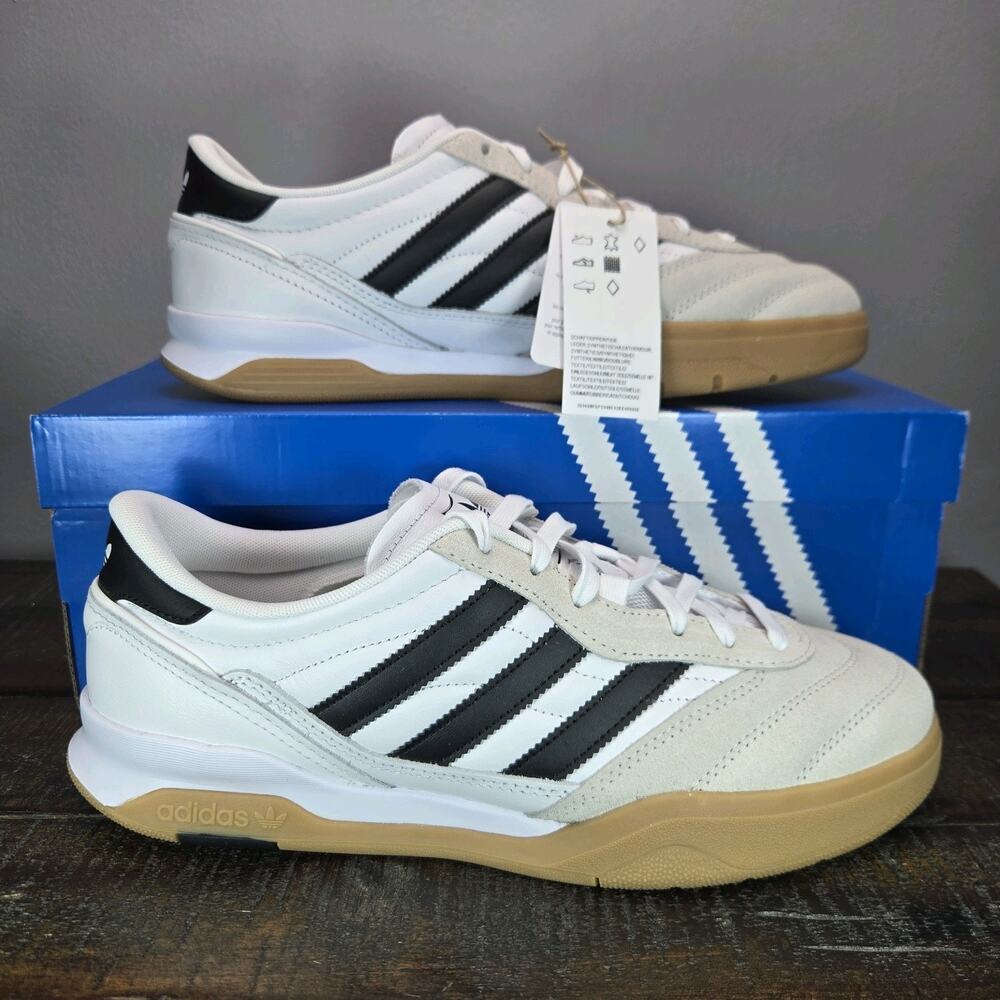 NEW Adidas Predator Mundial Mens Size 10 Sneakers Shoes White Black Gum JH9493